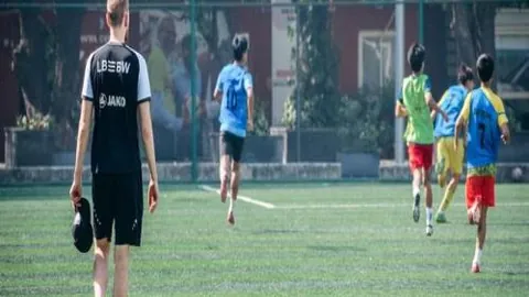 大乐透期号专家推荐：老鹰主场战篮网质合分析